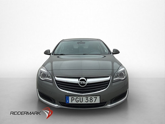 Opel Insignia 2 of 5