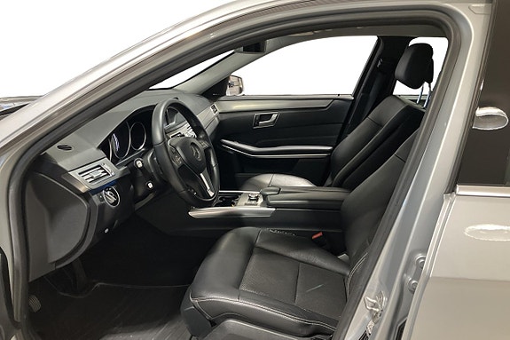 Mercedes-Benz E220 8 of 15