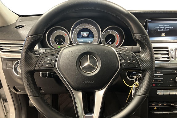 Mercedes-Benz E220 12 of 15