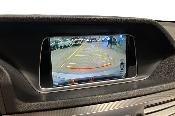 Mercedes-Benz E220 15 of 15