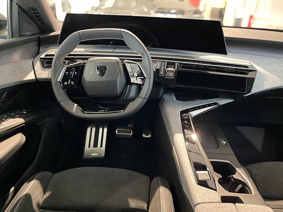Peugeot 5008 10 of 18
