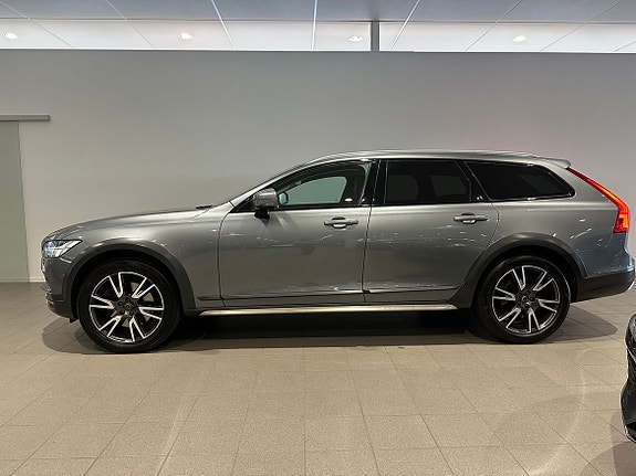 Volvo V90 Cross Country 5 of 5
