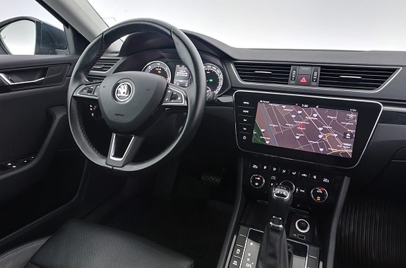 Skoda Superb 4 of 5