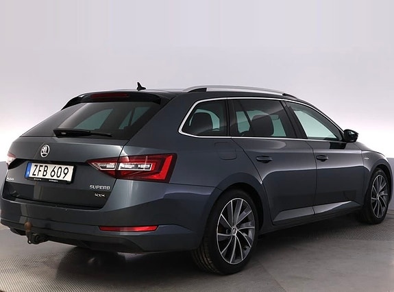 Skoda Superb 3 of 5
