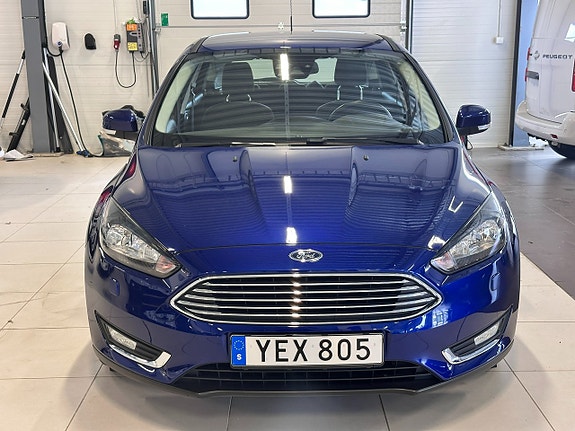 Ford Focus 3 of 5