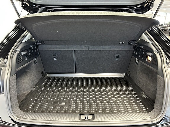 Audi Q2 7 of 16