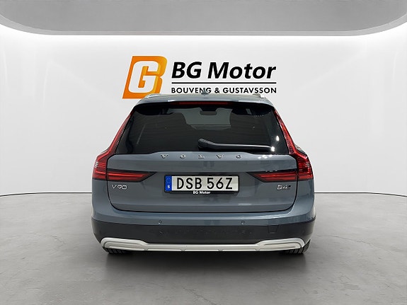 Volvo V90 Cross Country 5 of 5