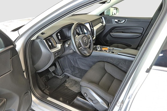 Volvo XC60 7 of 11