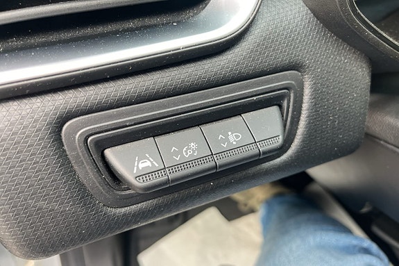 Renault Clio 14 of 15