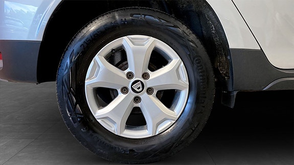 Dacia Duster 9 of 16
