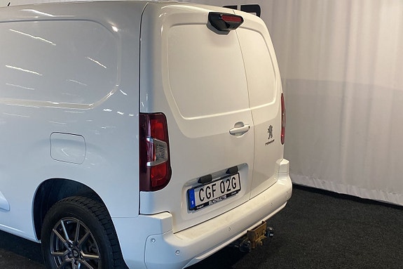 Peugeot Partner 3 of 5
