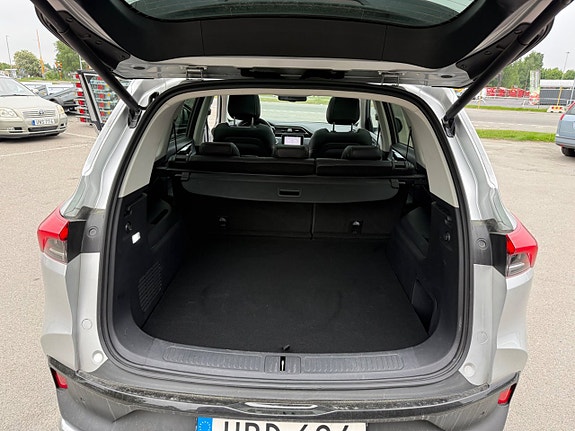 Maxus Euniq 6 9 of 13
