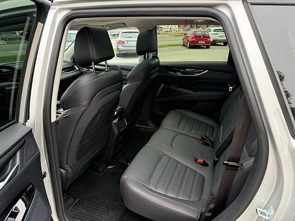 Maxus Euniq 6 8 of 13