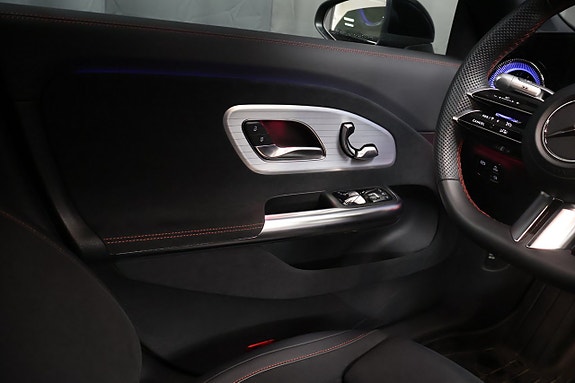 Mercedes-Benz CLA250+ 15 of 24