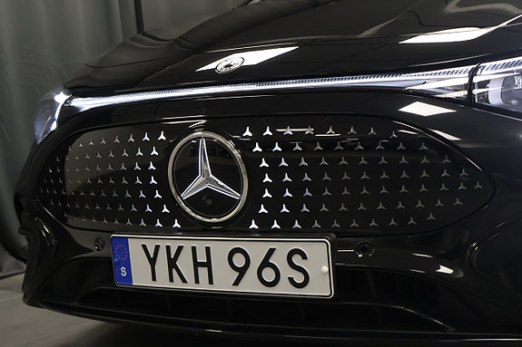 Mercedes-Benz CLA250+ 7 of 24