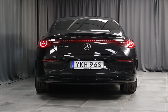 Mercedes-Benz CLA250+ 4 of 5