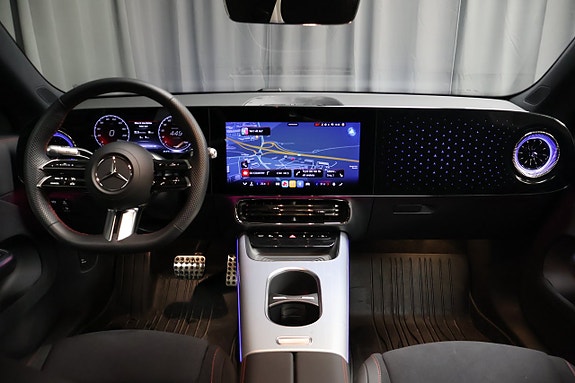 Mercedes-Benz CLA250+ 14 of 24