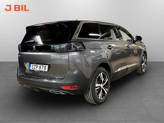 Peugeot 5008 3 of 19