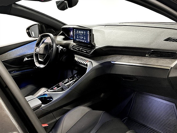 Peugeot 5008 14 of 19