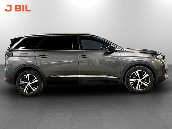Peugeot 5008 17 of 19