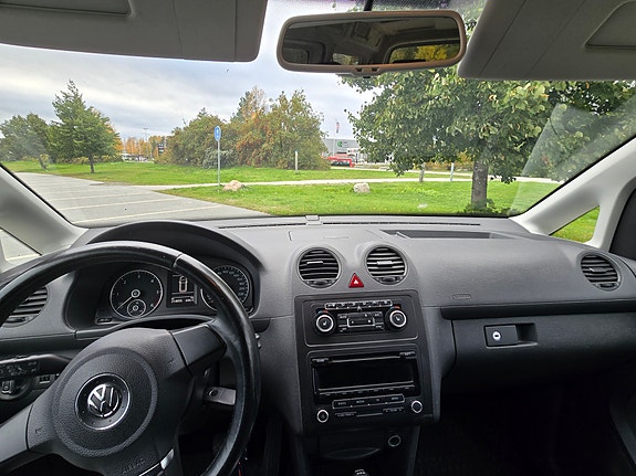 Volkswagen Caddy Maxi 10 of 14