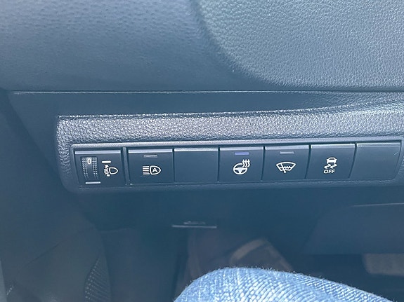 Suzuki Swace 13 of 30