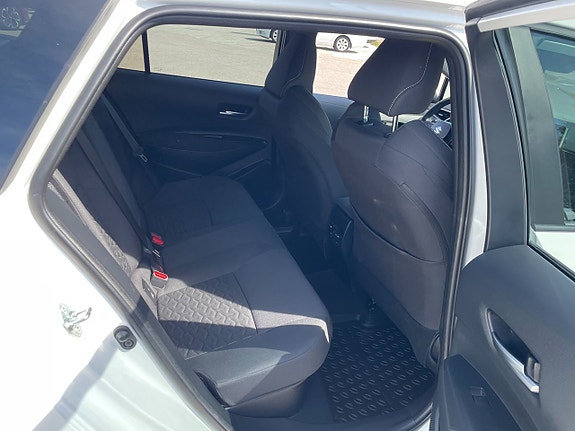Suzuki Swace 8 of 30