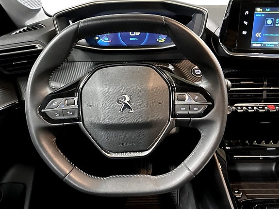 Peugeot e-208 7 of 19