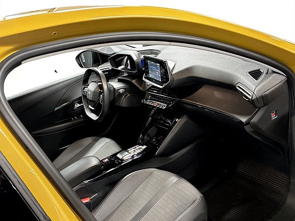 Peugeot e-208 13 of 19