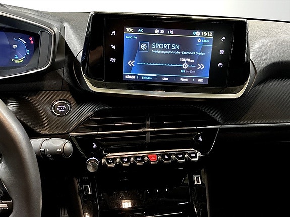 Peugeot e-208 12 of 19