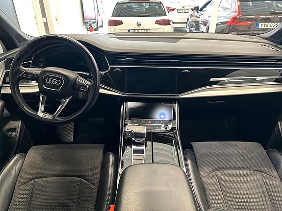 Audi Q7 12 of 26