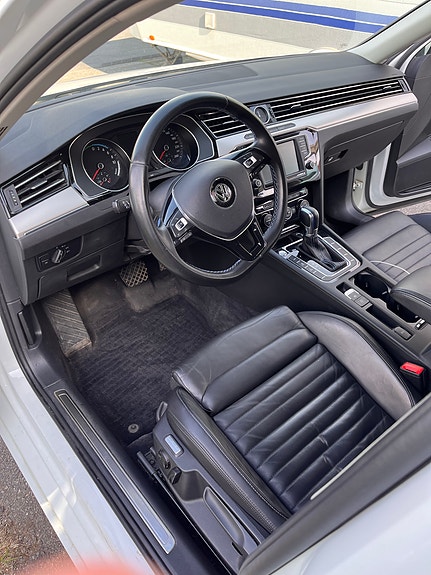 Volkswagen Passat 8 of 8