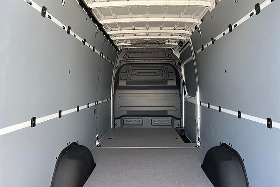Mercedes-Benz eSprinter 420 14 of 14