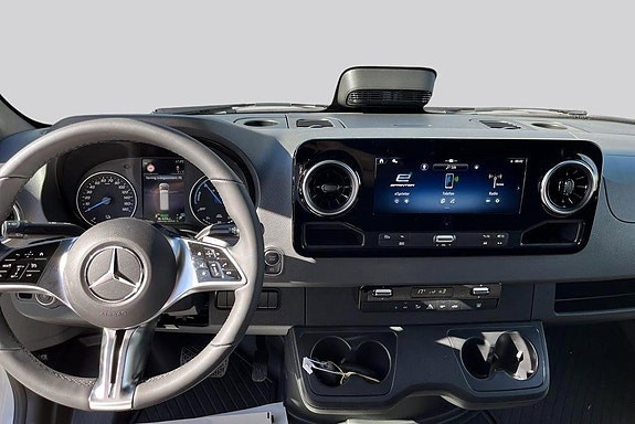 Mercedes-Benz eSprinter 420 7 of 14