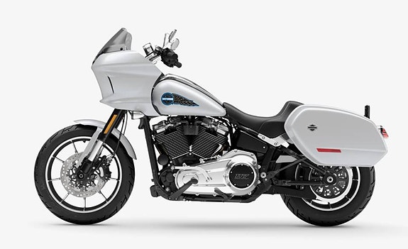 Harley-Davidson Lowrider ST 5 of 8