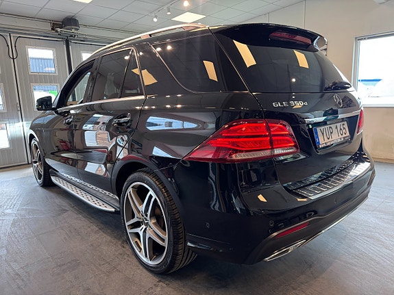 Mercedes-Benz GLE350 d 3 of 5