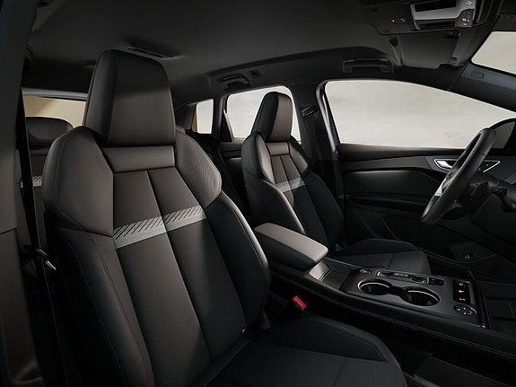Audi Q4 e-tron 9 of 11
