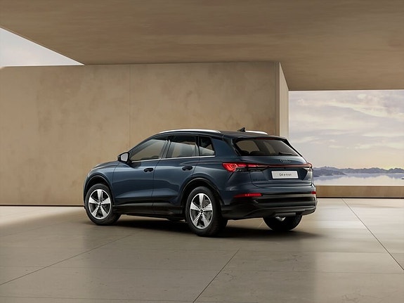 Audi Q4 e-tron 6 of 11