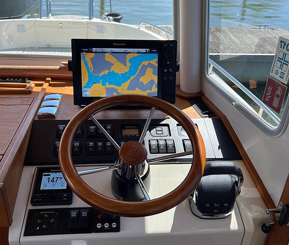 Mycket välutrustad Targa 30.1 nu till salu via oss 4 of 5