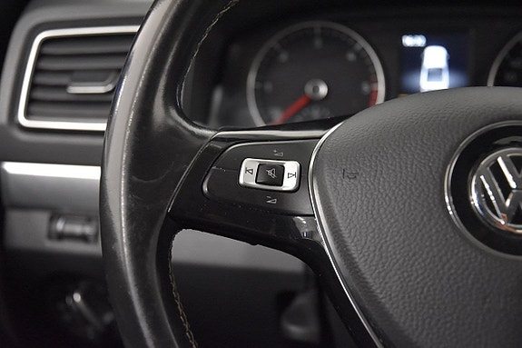 Volkswagen Amarok 9 of 20