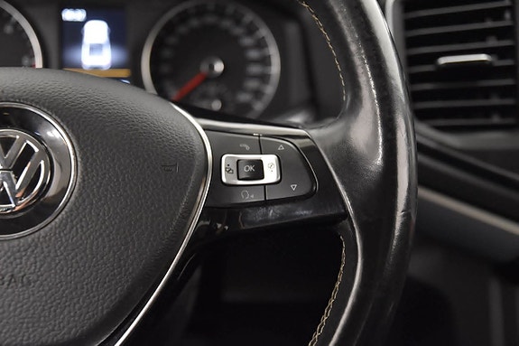 Volkswagen Amarok 10 of 20