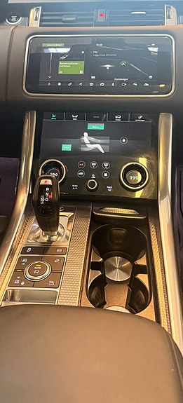 Land Rover Range Rover Sport 10 of 15