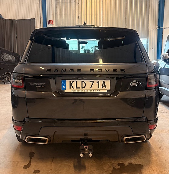 Land Rover Range Rover Sport 3 of 5