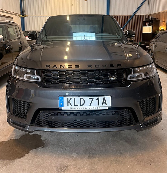 Land Rover Range Rover Sport 6 of 15