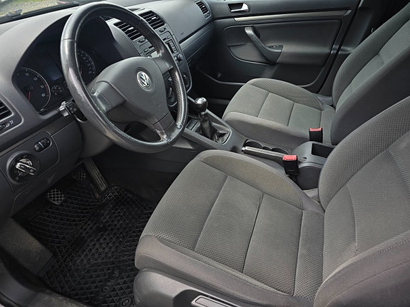 Volkswagen Golf-Serie 5 of 5