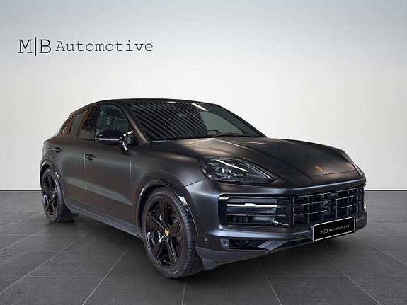Porsche Cayenne 8 of 23