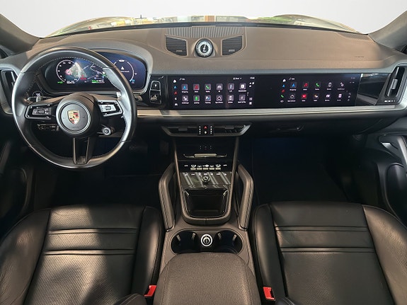 Porsche Cayenne 12 of 23