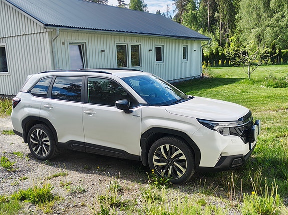 Subaru Forester 2 of 5