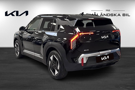 Kia EV3 4 of 5