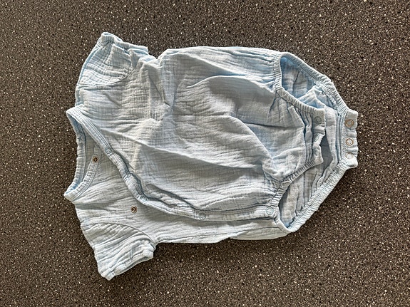 Product image 16 of 22
